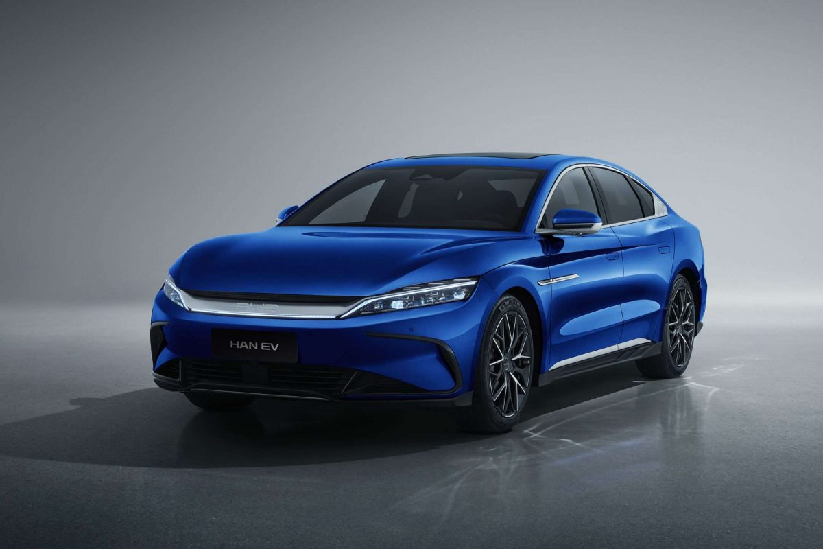 Byd Han vs Mercedes Eqe 350: Quelle berline EV offre plus de coup pour votre argent?
