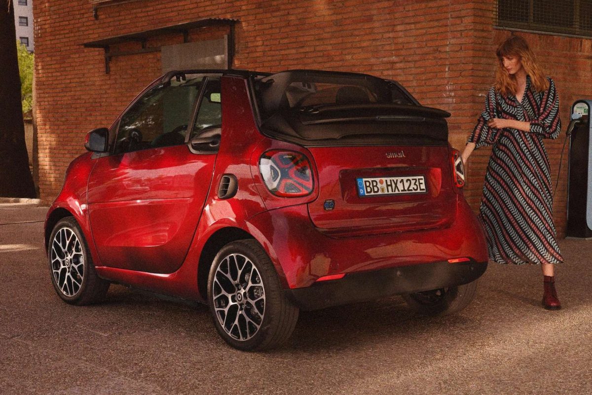 Smart Eq Fortwo Cabrio vs E.go E.Wave X: Quel convertible électrique offre la meilleure valeur?