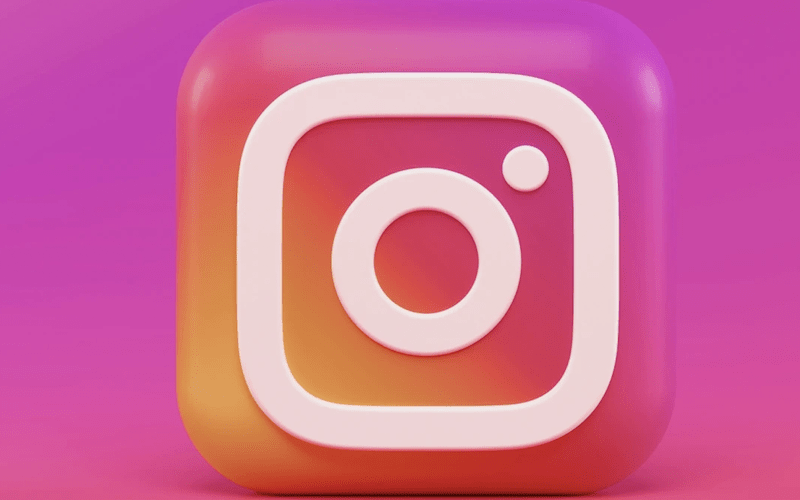 インスタグラムボット作成：ハッシュタグを利用する投稿とユーザーデータスクレイピングに使います