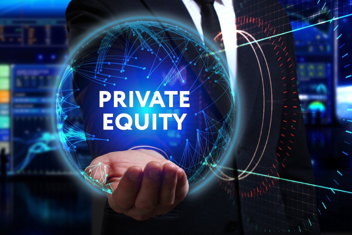 Private Equity Investment: eCommerce Business Valuation Using NPV and IRR